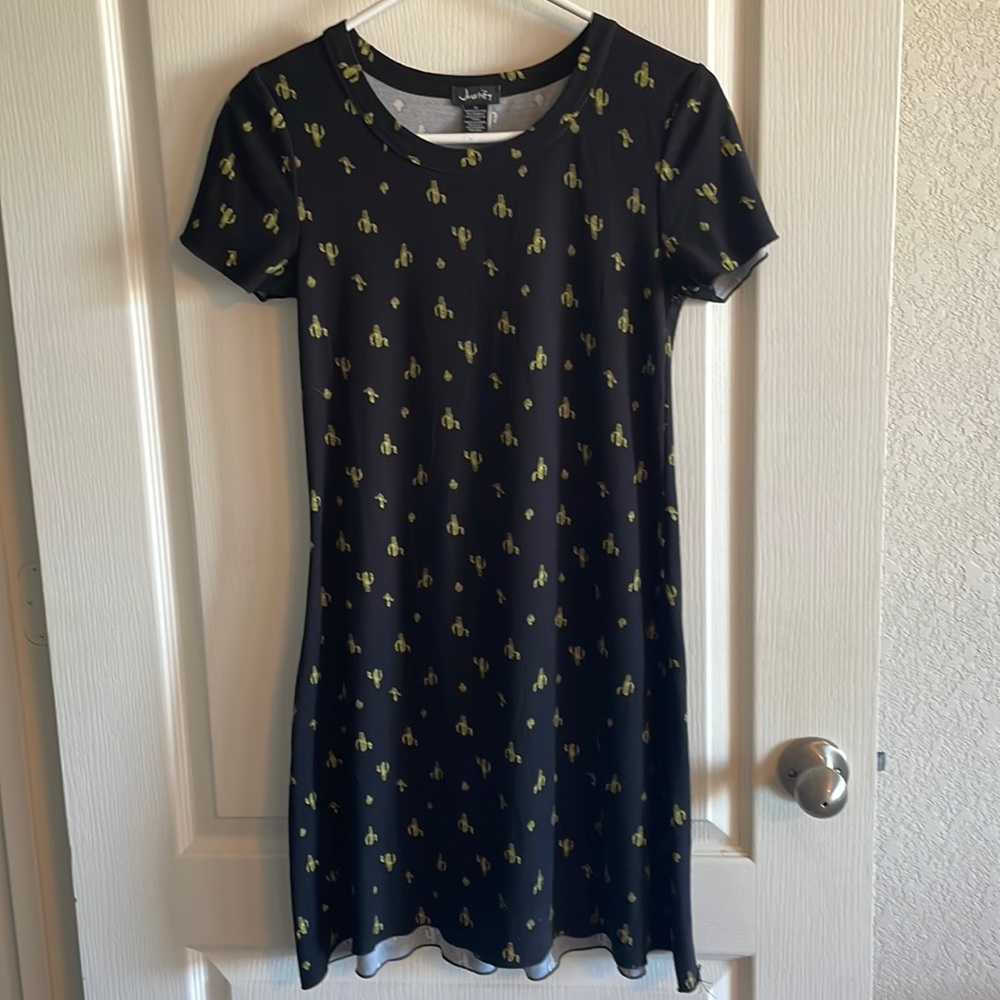 Juniors medium black dress with a green cactus.